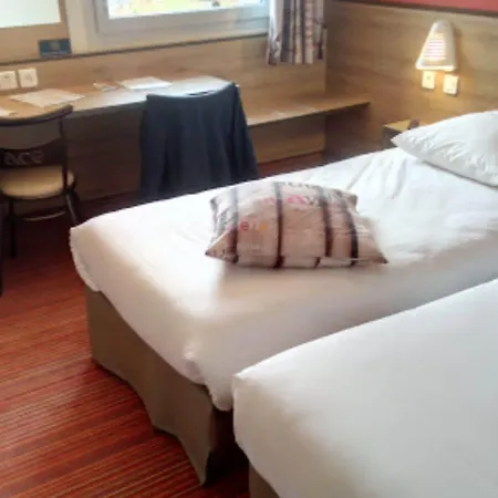 Hotel Ace Bordeaux-cestas 3*