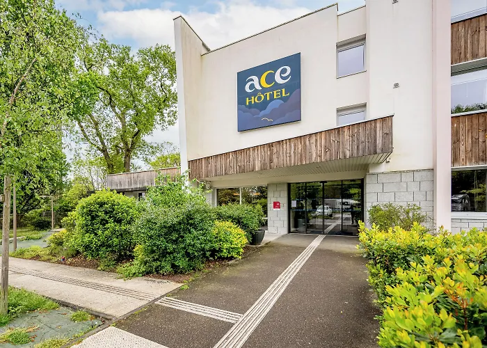 Hotel Ace Bordeaux-cestas 3*